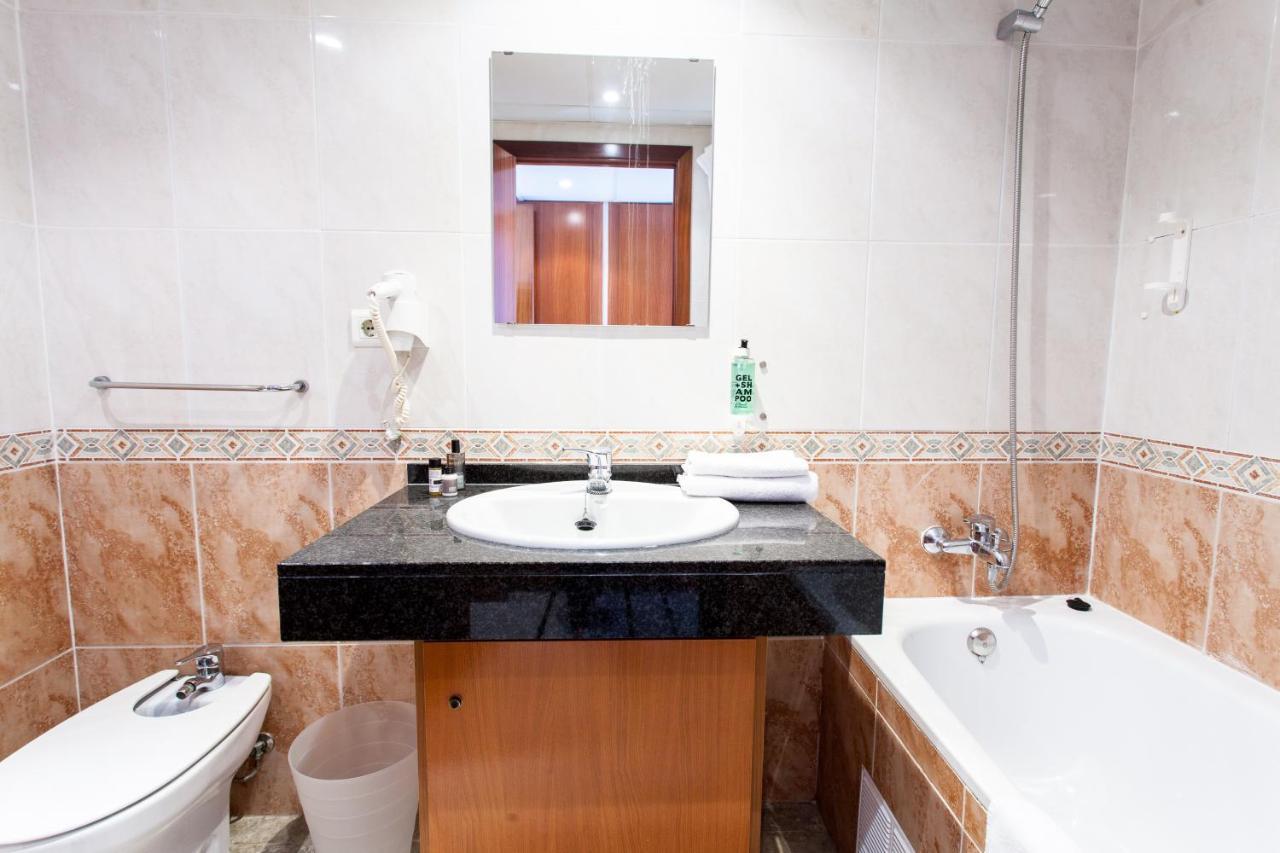 Hotel Calafell Platja Mar Екстериор снимка