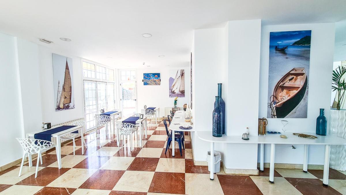 Hotel Calafell Platja Mar Екстериор снимка