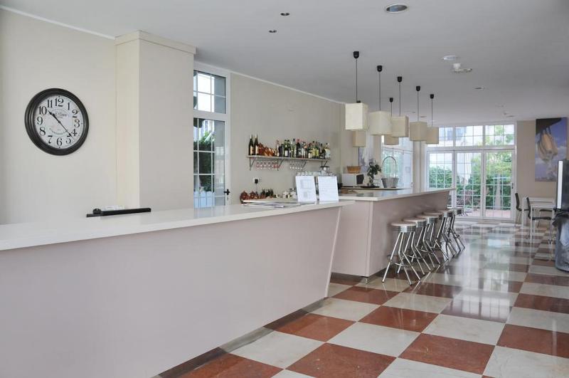 Hotel Calafell Platja Mar Екстериор снимка