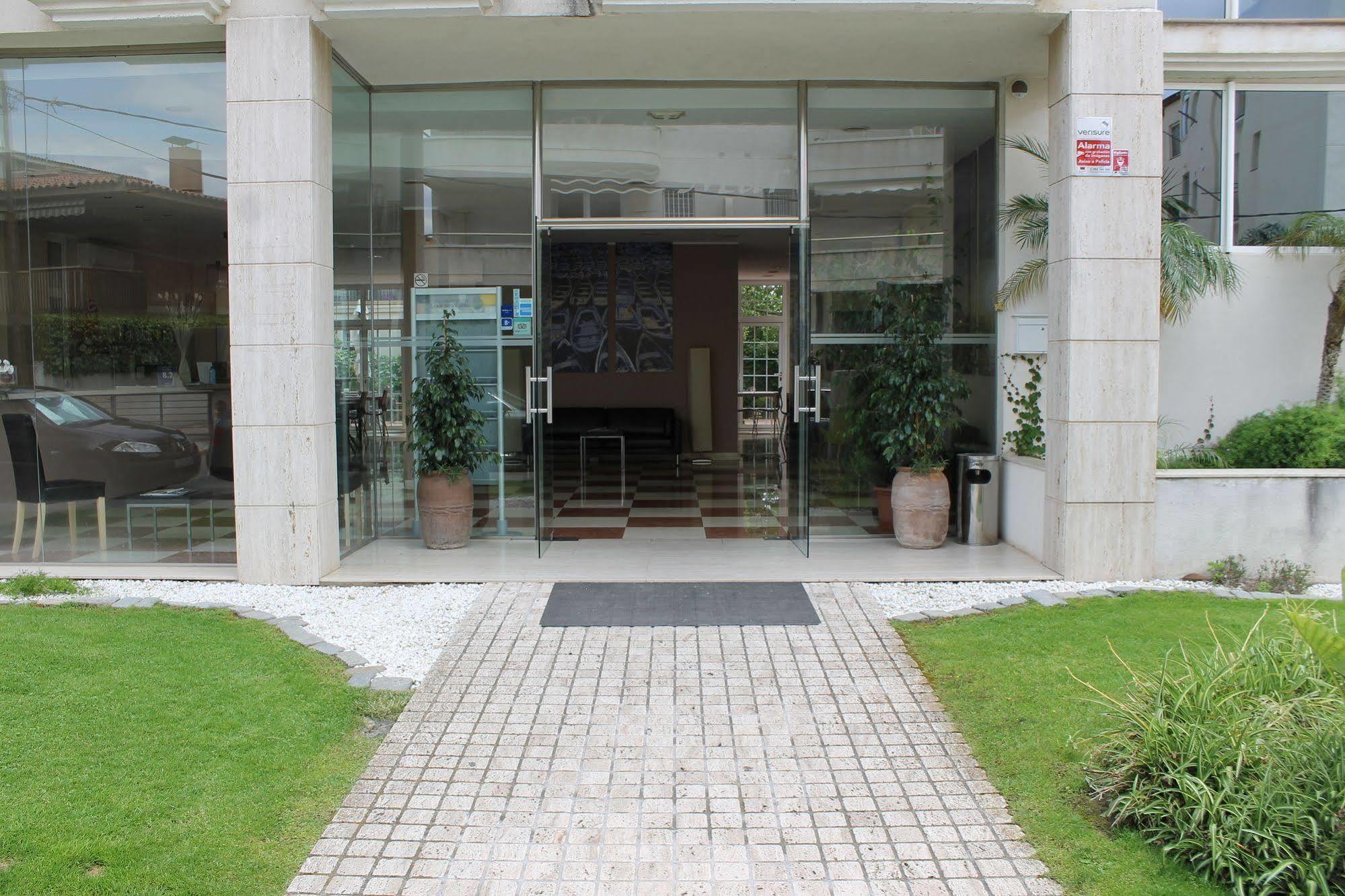 Hotel Calafell Platja Mar Екстериор снимка
