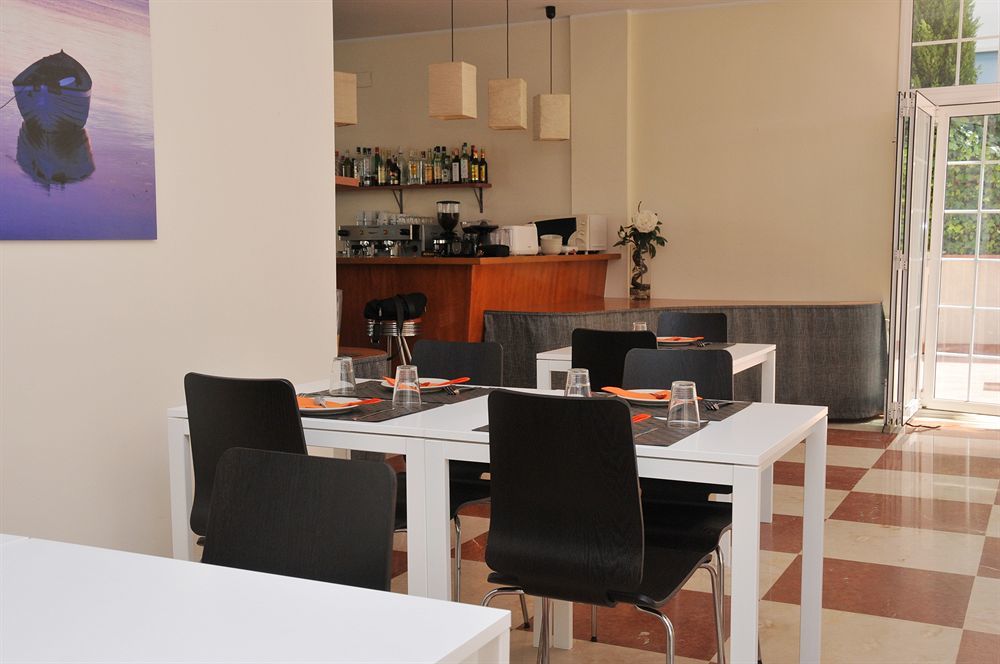 Hotel Calafell Platja Mar Екстериор снимка